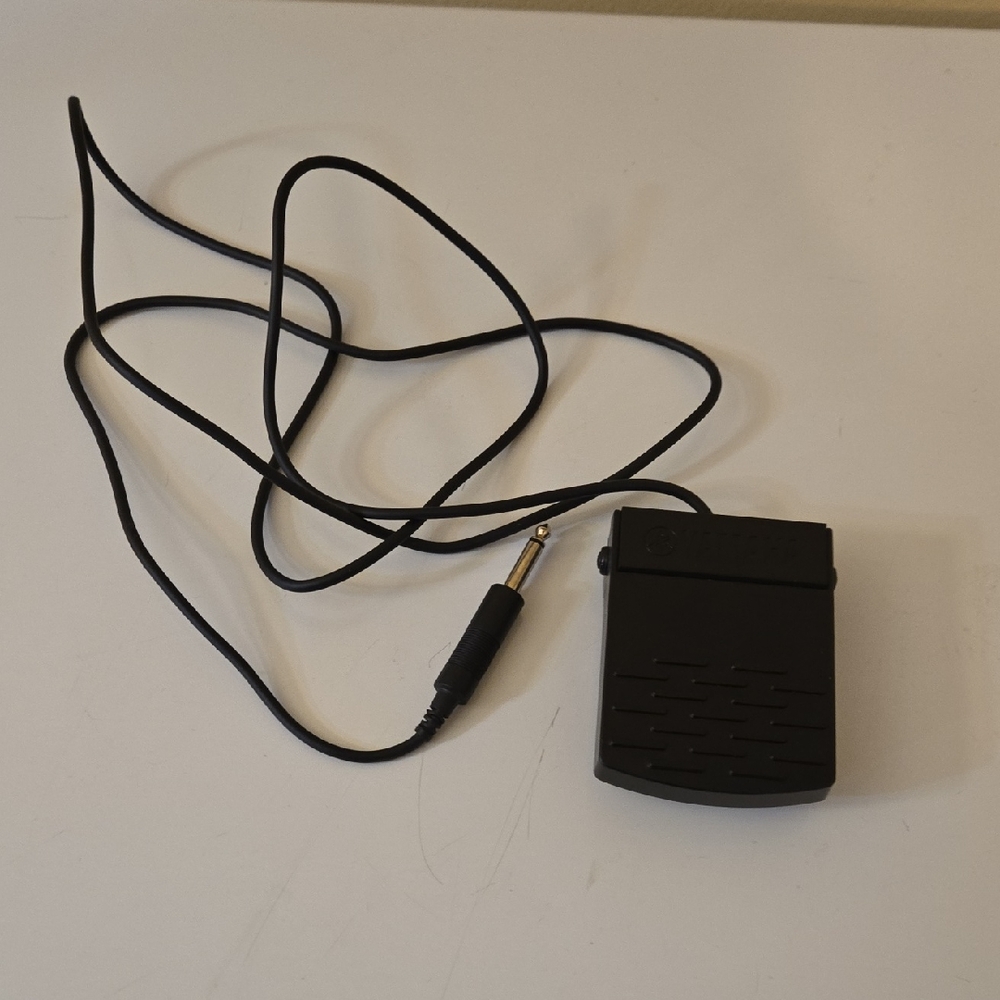 Yamaha DIgital Piano Damper Pedal with Cable
